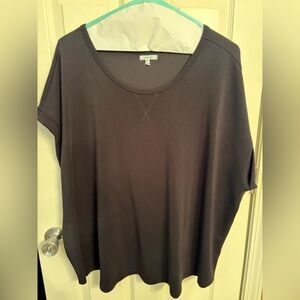 Maurices Black Short Sleeve Scuba Scoop Neck Tee